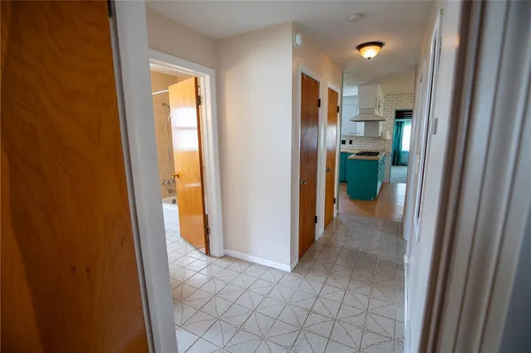 $184,900 | 379 Norran Drive, Irondequoit, NY 14621