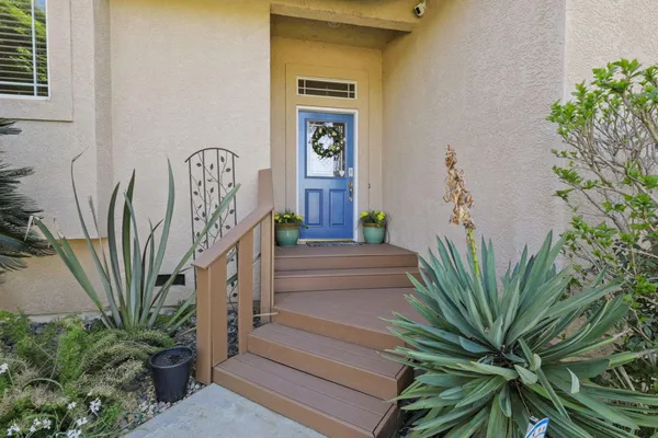 $559,900 | 672 Reddington Drive, Redding, CA 96003