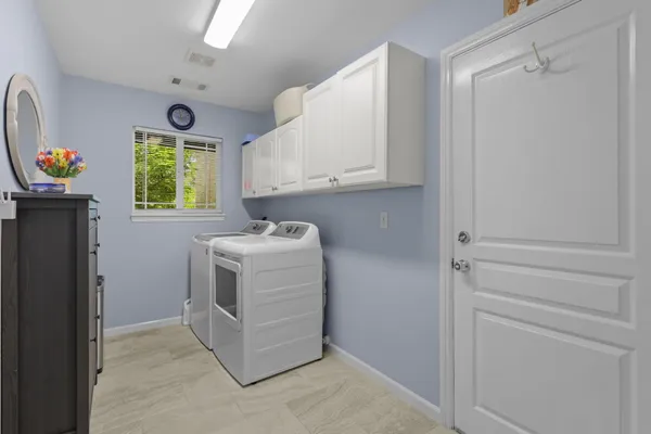 $579,990 | 672 Reddington Drive, Redding, CA 96003