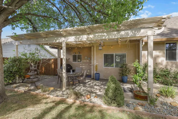 $579,990 | 672 Reddington Drive, Redding, CA 96003