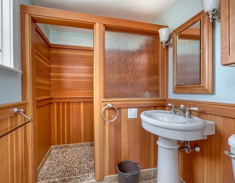 108 Concord Road Lincoln, MA 01773 - Photo 15 of 32 Gallery Image 15