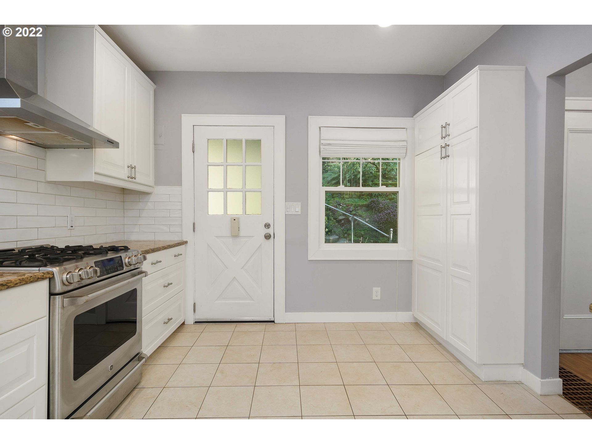 3374 Southwest Fairmount Boulevard Portland, OR 97239 - Photo 13 of 32 Gallery Image 13