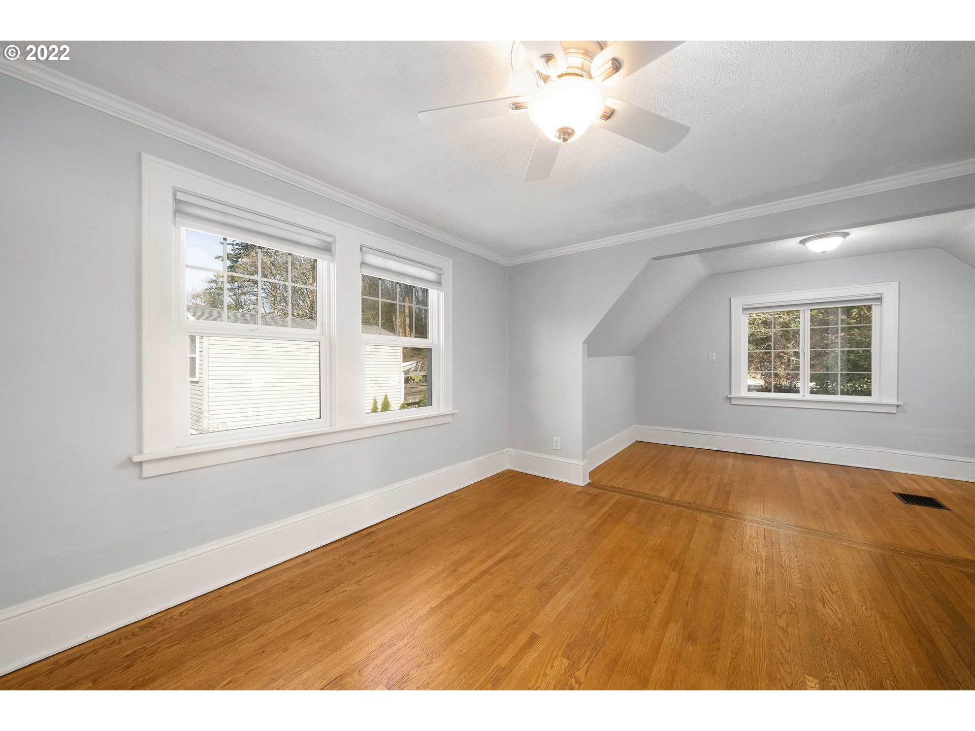 3374 Southwest Fairmount Boulevard Portland, OR 97239 - Photo 18 of 32 Gallery Image 18