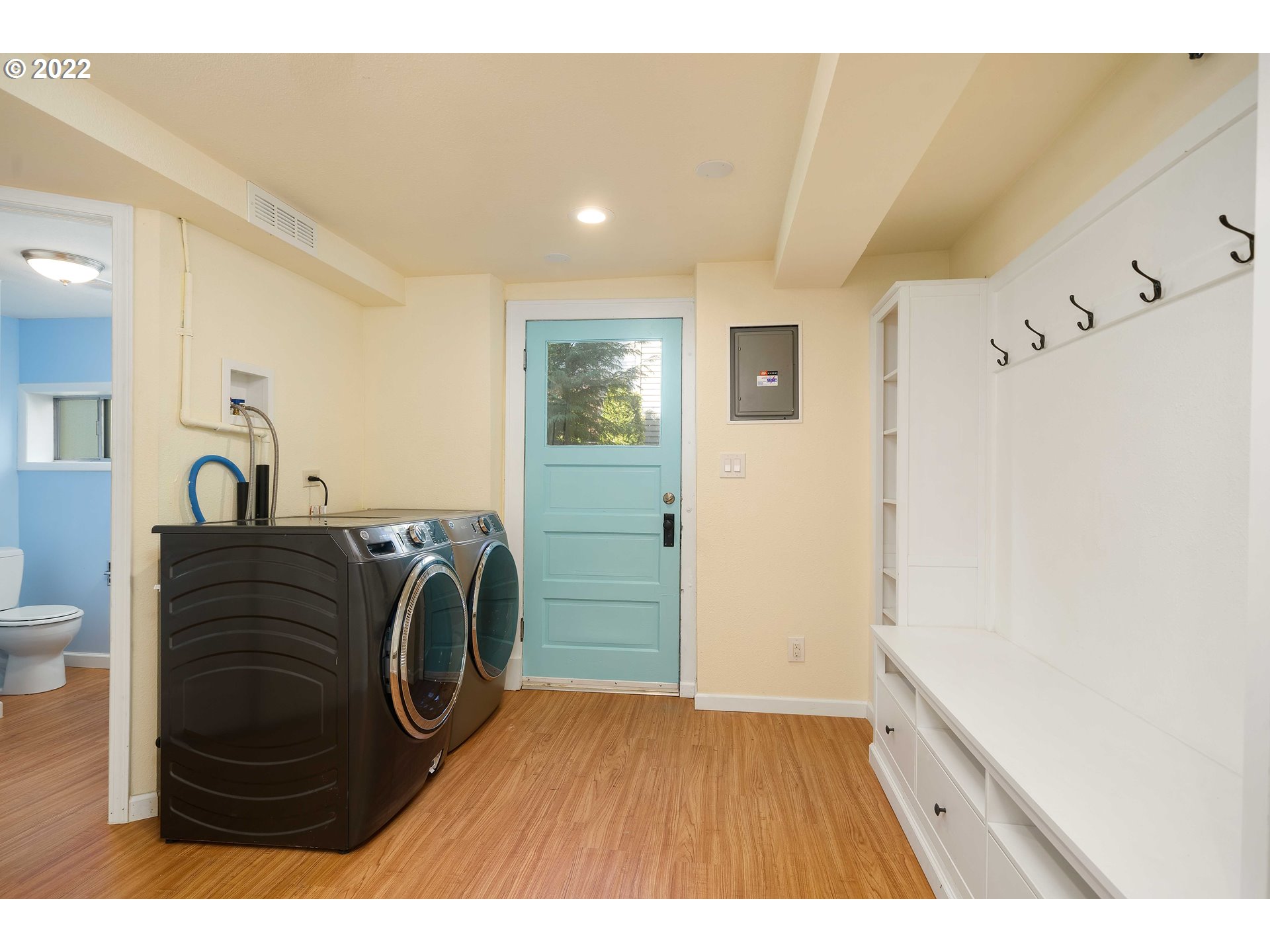 3374 Southwest Fairmount Boulevard Portland, OR 97239 - Photo 27 of 32 Gallery Image 27