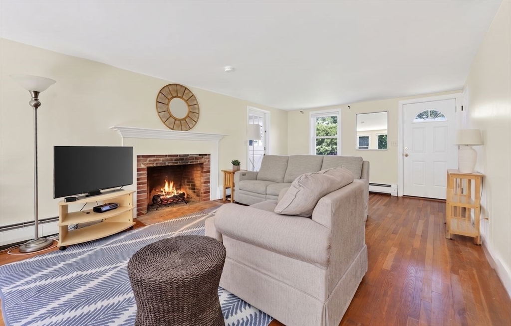 49 James Way Scituate, MA 02066 - Photo 5 of 23