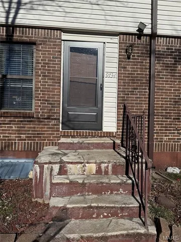 $149,900 | 9734 Raintree Village Drive, Unit 4B, Hillsboro, MO 63050