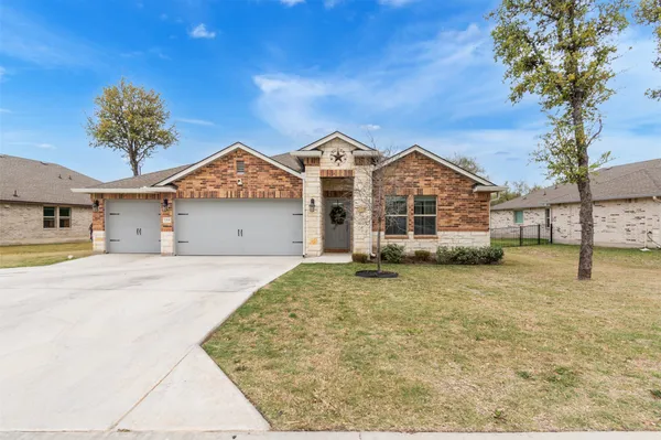 $399,000 | 155 Tom Kite Drive, Burnet, TX 78611
