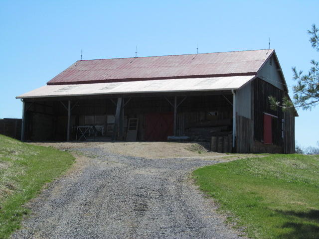1442 Oak Ridge Road Buchanan, VA 24066 - Photo 3 of 32 Barn Front.JPG
