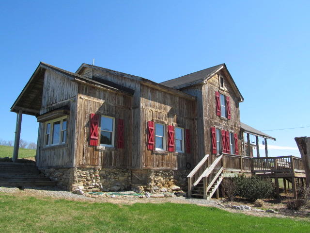 1442 Oak Ridge Road Buchanan, VA 24066 - Photo 9 of 32 Front Side.JPG