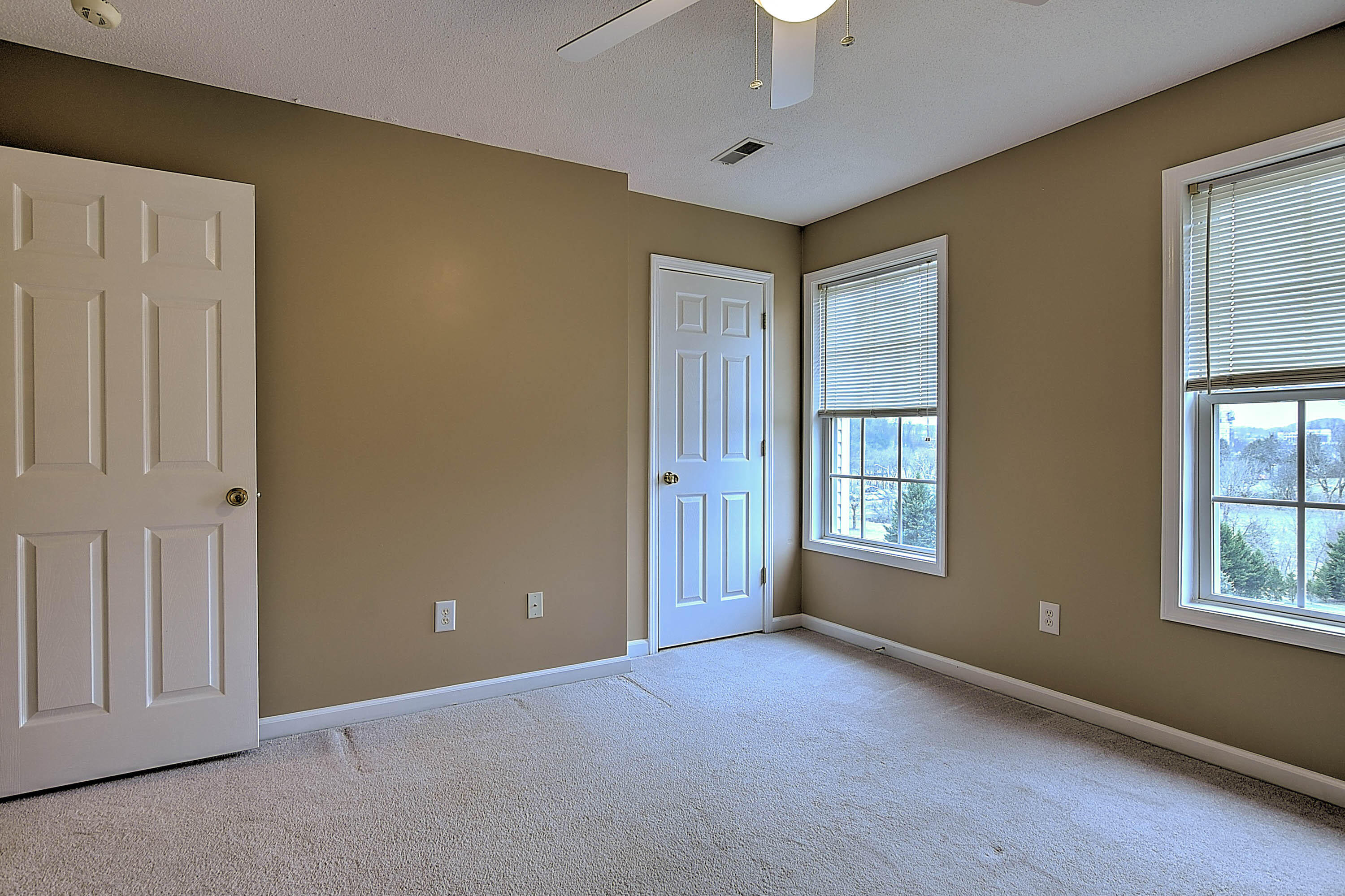 112 Winners Circle, Unit C8 Bristol, TN 37620 - Photo 15 of 26 Winners Cir-13