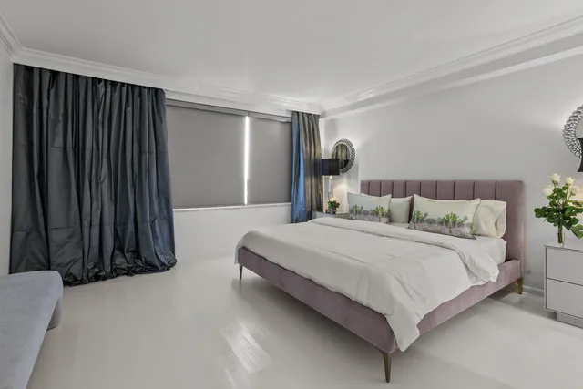 $10,000 | 170 North Ocean Boulevard, Unit 605, Palm Beach, FL 33480