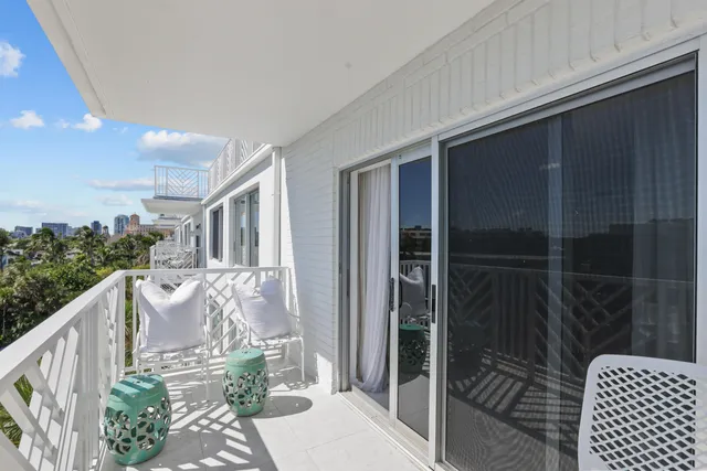 $10,000 | 170 North Ocean Boulevard, Unit 605, Palm Beach, FL 33480