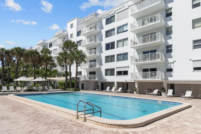 $10,000 | 170 North Ocean Boulevard, Unit 605, Palm Beach, FL 33480