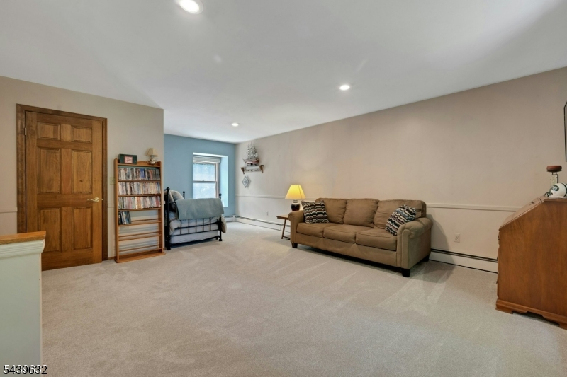 20 Lark Lane Oak Ridge, NJ 07438 - Photo 29 of 47