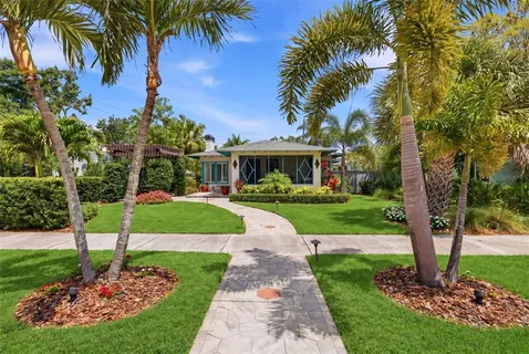 $1,095,000 | 101 26th Avenue Northeast, St. Petersburg, FL 33704