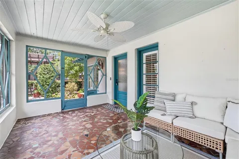$1,095,000 | 101 26th Avenue Northeast, St. Petersburg, FL 33704