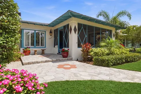 $1,095,000 | 101 26th Avenue Northeast, St. Petersburg, FL 33704
