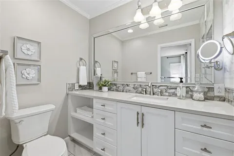$1,095,000 | 101 26th Avenue Northeast, St. Petersburg, FL 33704