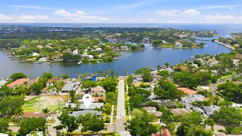 $1,095,000 | 101 26th Avenue Northeast, St. Petersburg, FL 33704