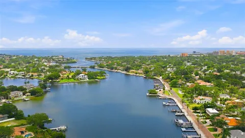 $1,095,000 | 101 26th Avenue Northeast, St. Petersburg, FL 33704