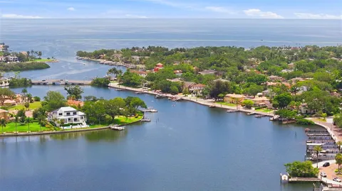 $1,095,000 | 101 26th Avenue Northeast, St. Petersburg, FL 33704
