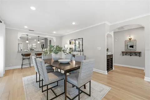 $1,095,000 | 101 26th Avenue Northeast, St. Petersburg, FL 33704