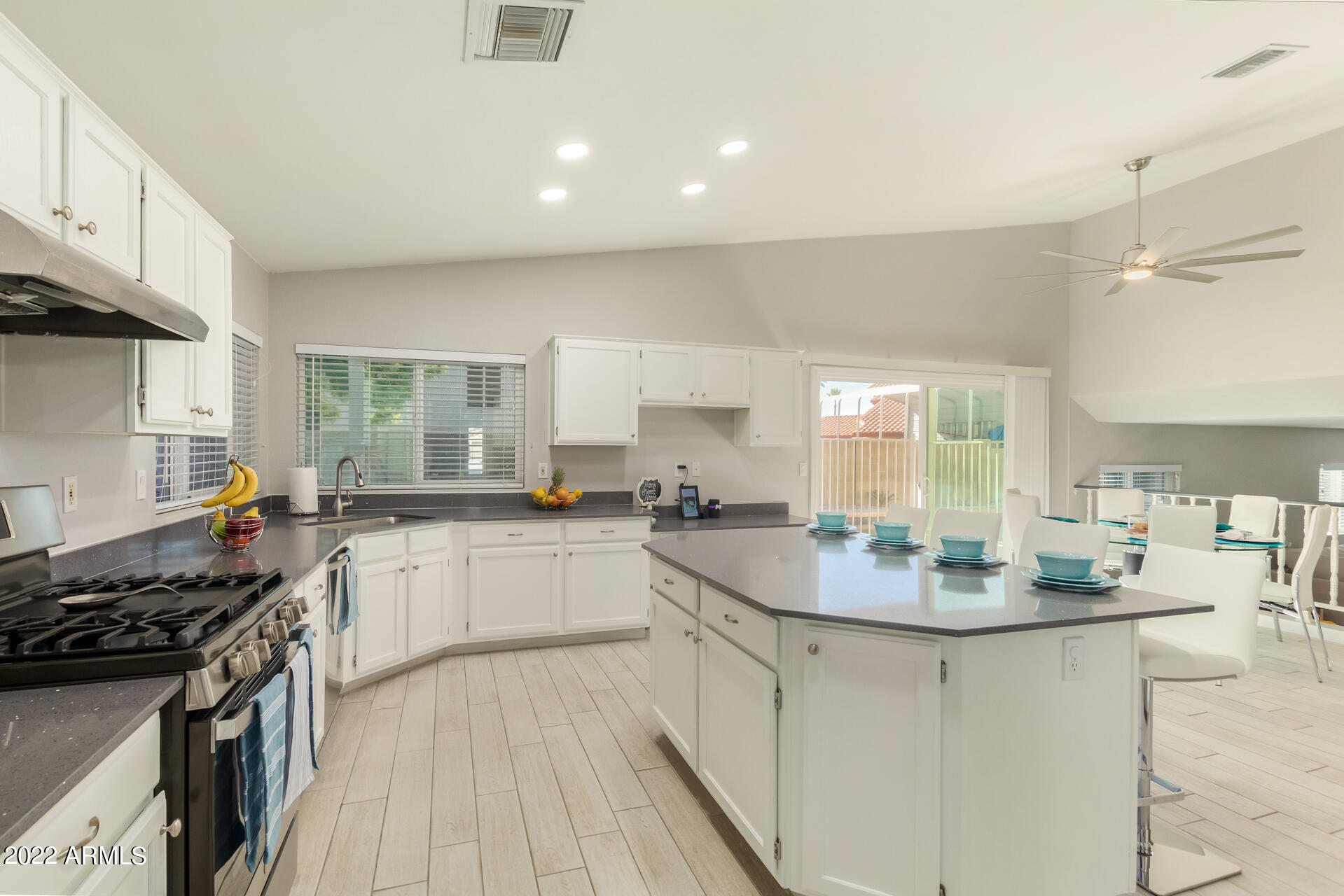 6939 West Bloomfield Road Peoria, AZ 85381 - Photo 15 of 32 15 - Bloomfield