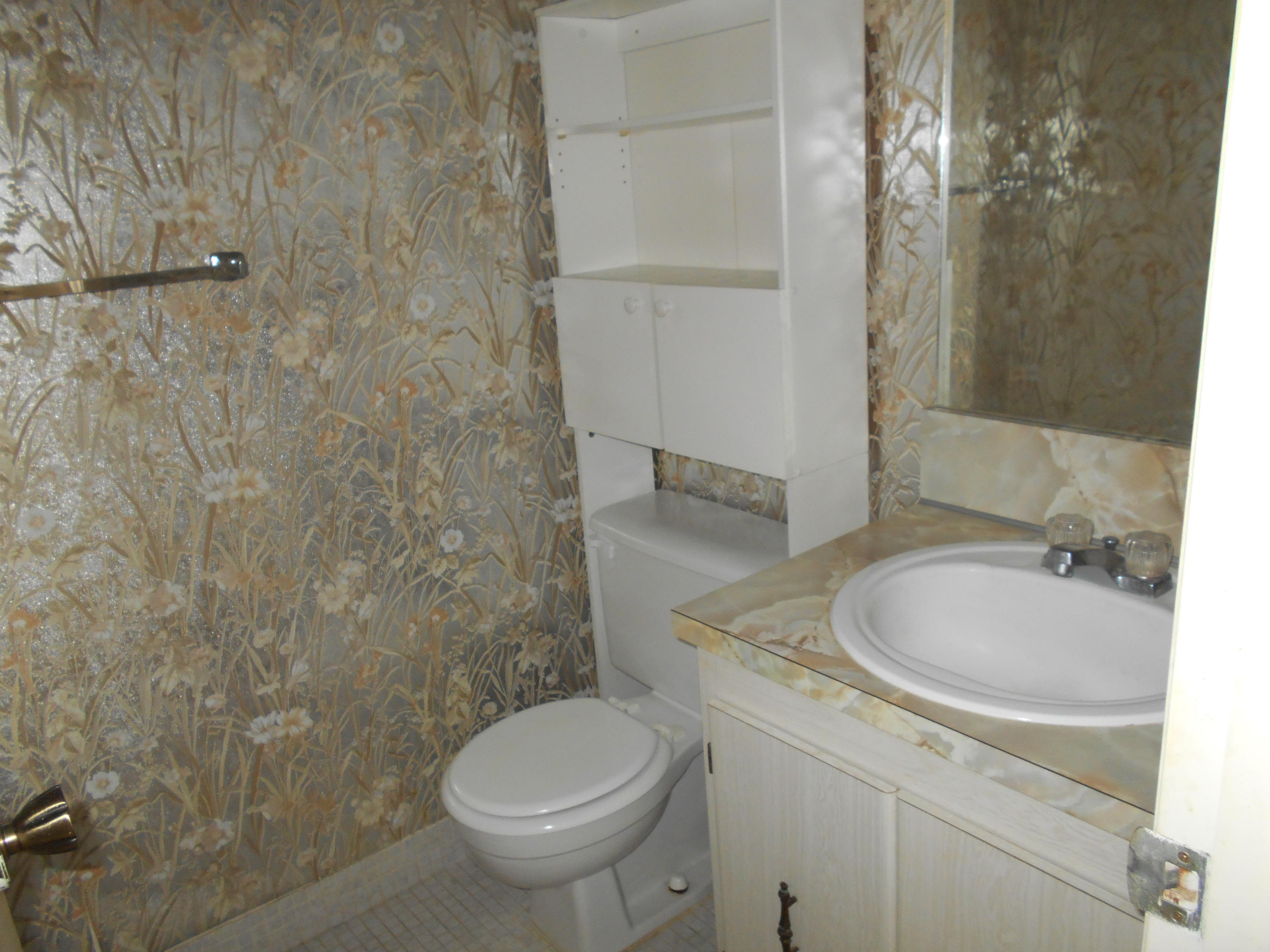 329 Flanders Drive Delray Beach, FL 33484 - Photo 4 of 6 DSCN0260