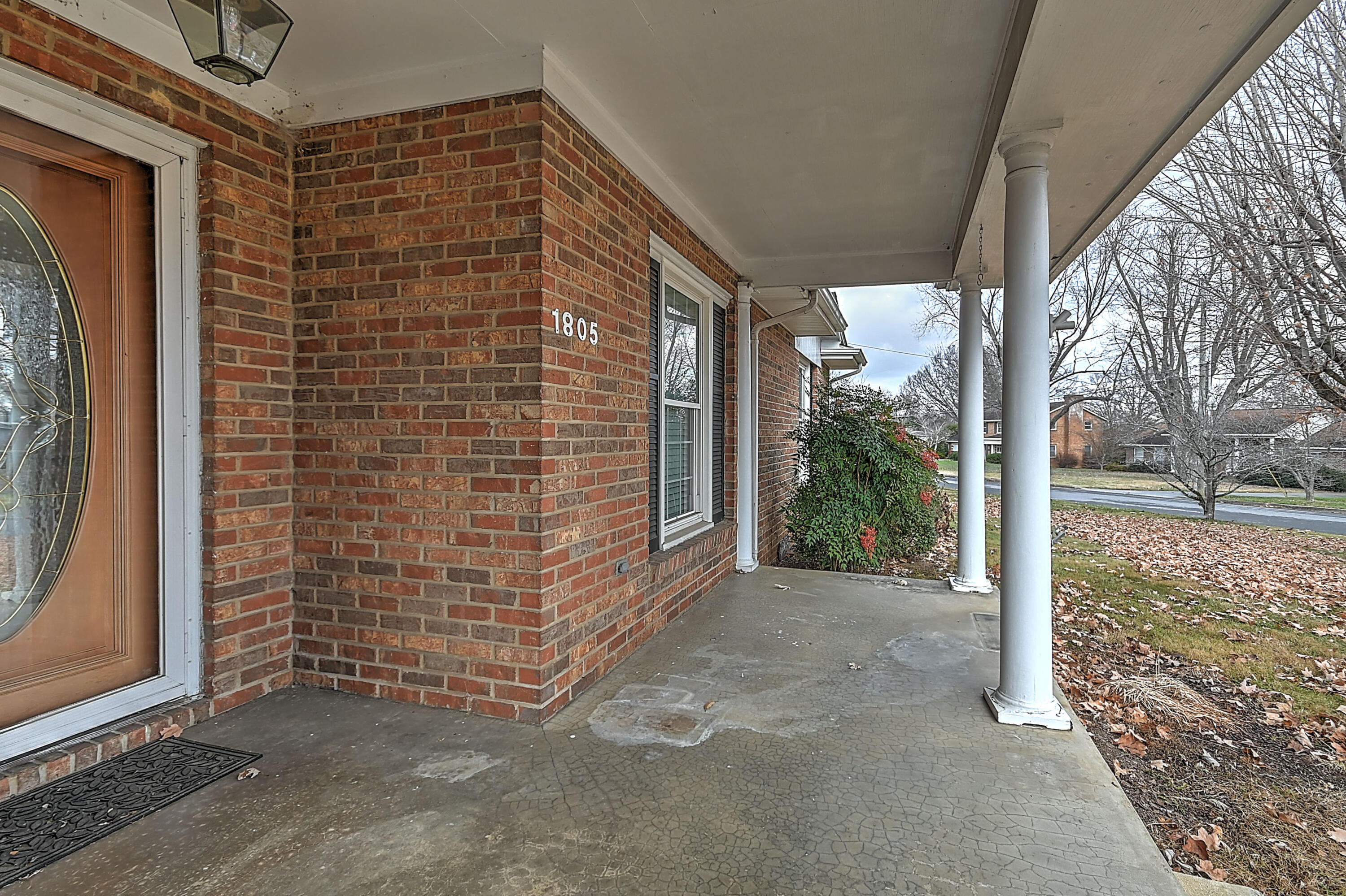1805 Broadmoor Road Johnson City, TN 37604 - Photo 5 of 48 1805 Broadmoor B-5