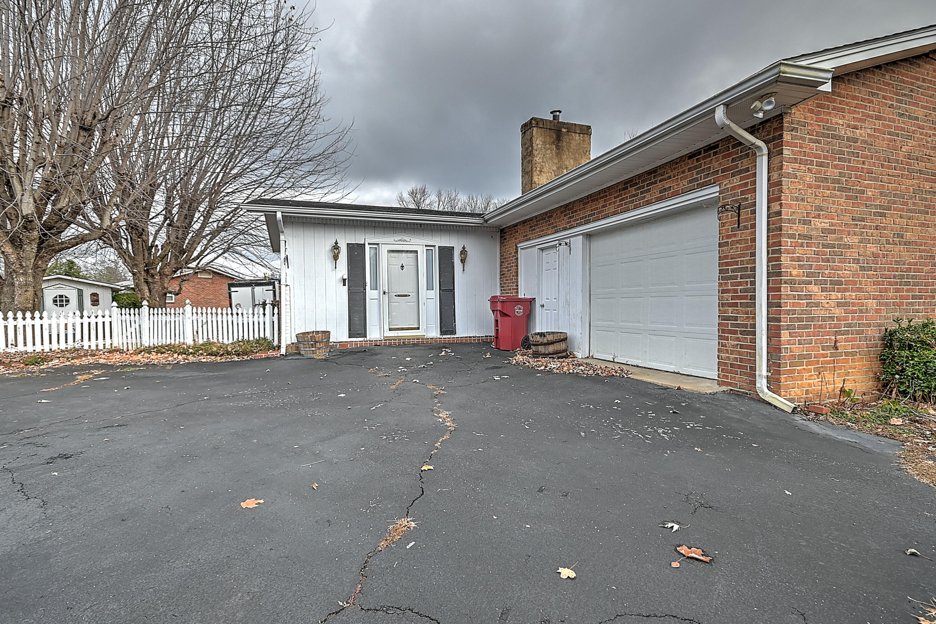 1805 Broadmoor Road Johnson City, TN 37604 - Photo 6 of 48 1805 Broadmoor B-40