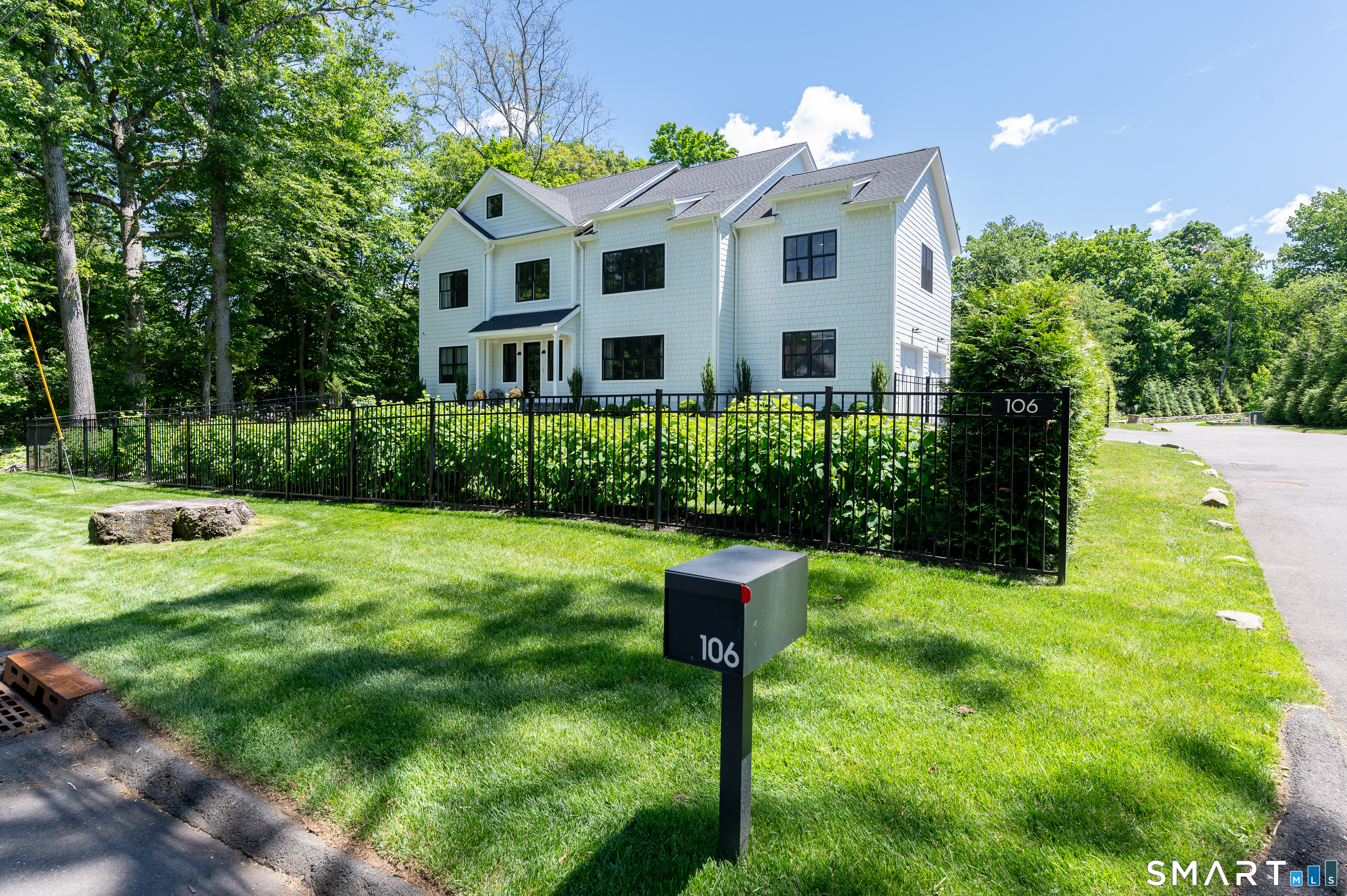 106 Pond Road Stamford, CT 06902 - Photo 1 of 32