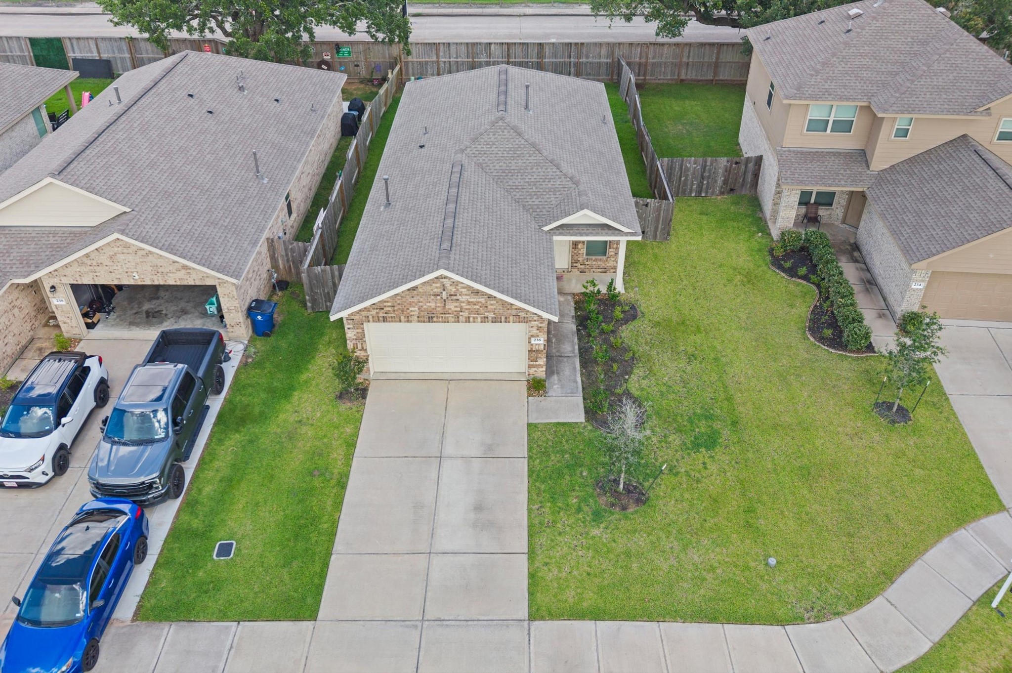 236 Bennett Street Angleton, TX 77515 - Photo 30 of 36