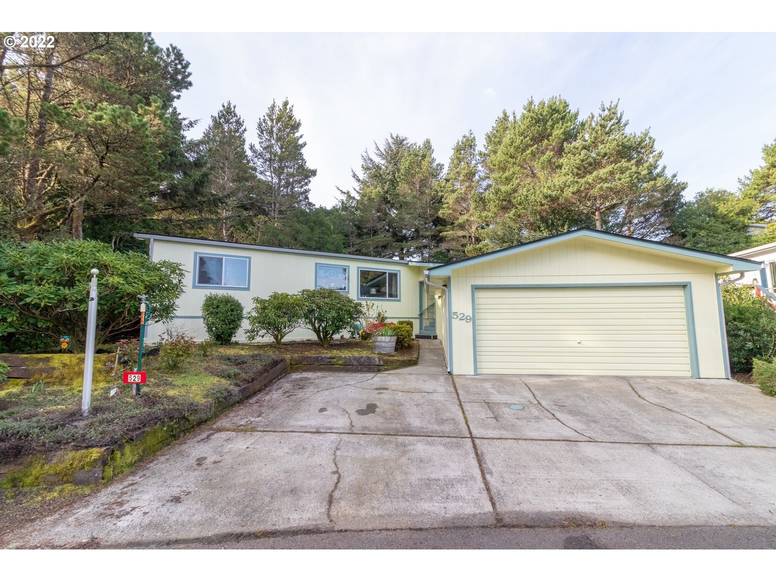 1601 Rhododendron Drive, Unit 529 Florence, OR 97439 - Photo 2 of 30 Gallery Image 2