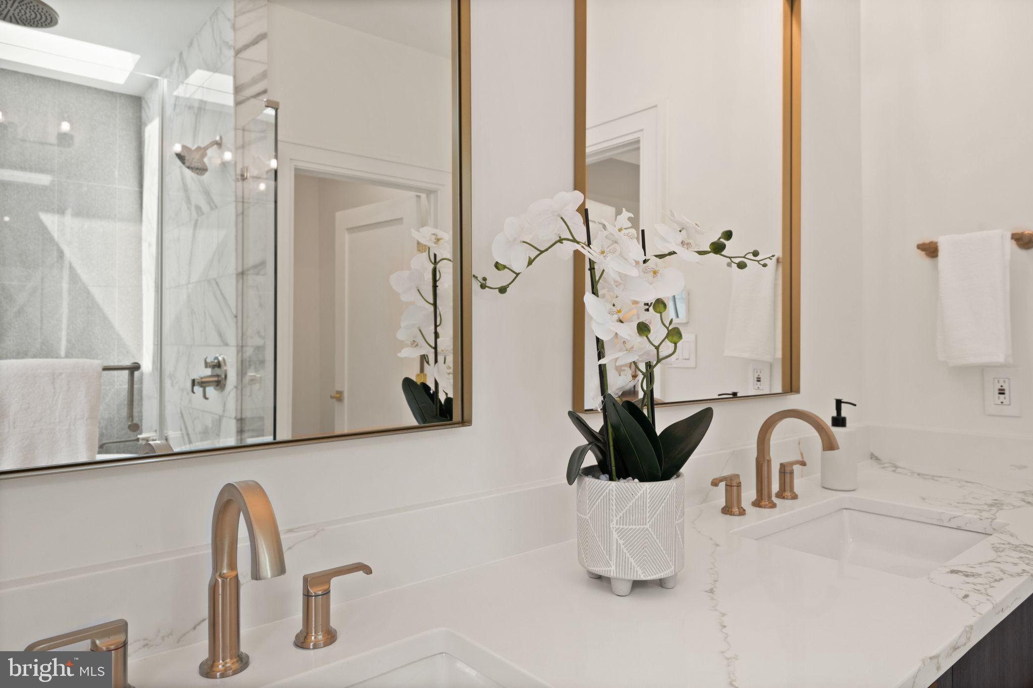5022 Cathedral Avenue Northwest Washington, DC 20016 - Photo 25 of 50