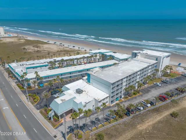a building view with outdoor space