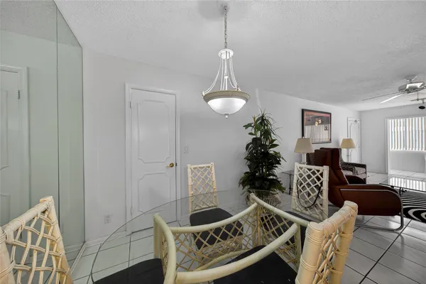 $1,950 | 6253 Bay Club Drive, Unit 1, Fort Lauderdale, FL 33308