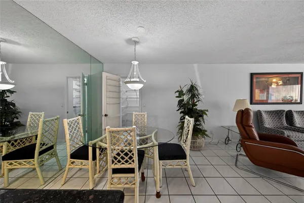 $1,950 | 6253 Bay Club Drive, Unit 1, Fort Lauderdale, FL 33308