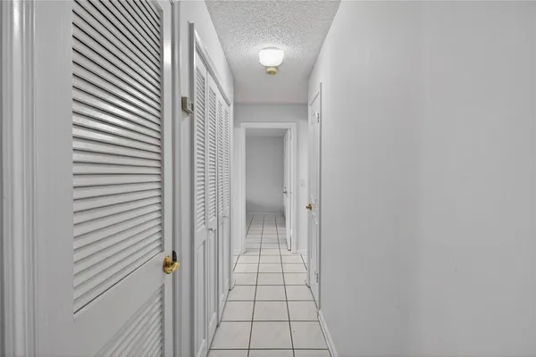 $1,950 | 6253 Bay Club Drive, Unit 1, Fort Lauderdale, FL 33308