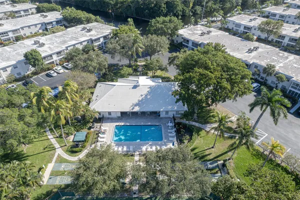 $1,950 | 6253 Bay Club Drive, Unit 1, Fort Lauderdale, FL 33308