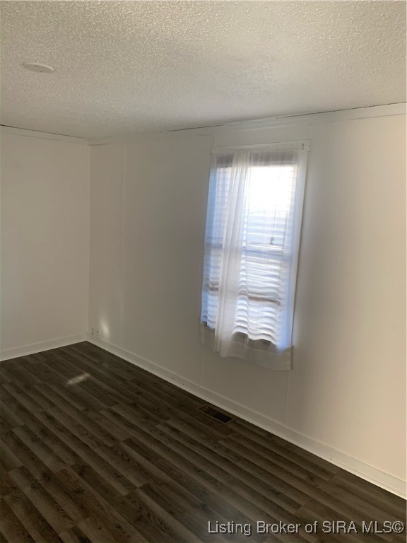 202 R Street Bedford, IN 47421 - Photo 7 of 15