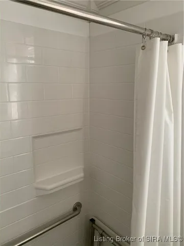 $109,900 | 202 R Street, Bedford, IN 47421