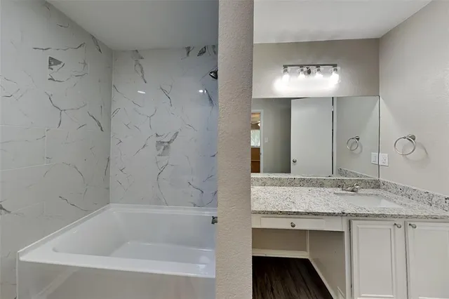 $1,885 | 7204 Harris Meadows Drive, Arlington, TX 76002