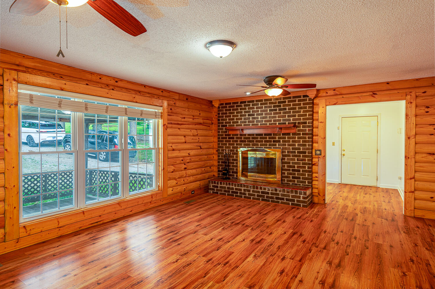 9422 Fuller Road Chattanooga, TN 37421 - Photo 10 of 23 Family Room