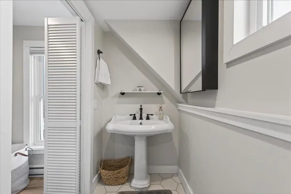 $635,000 | 32 Burnt Cove Road, Stonington, ME 04681