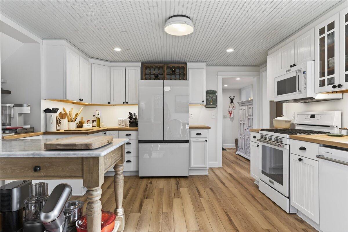 32 Burnt Cove Road Stonington, ME 04681 - Photo 8 of 60 10-32 Burnt Cove Rd-3110