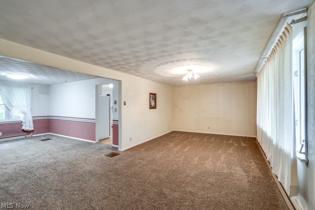 2267 Bellflower Road East Rochester, OH 44625 - Photo 7 of 48