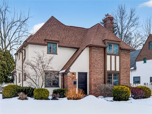 $374,900 | 122 Avalon Drive, Brighton, NY 14618