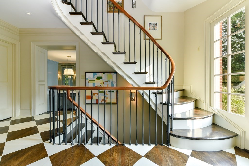 8 Rolling Lane Weston, MA 02493 - Photo 11 of 42