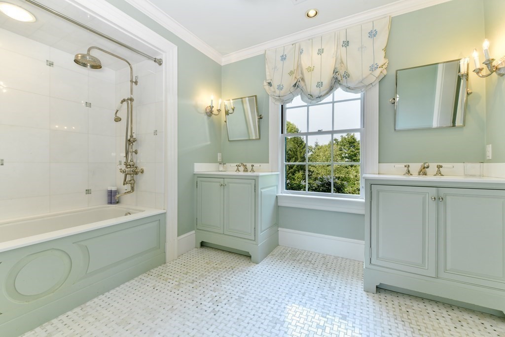 8 Rolling Lane Weston, MA 02493 - Photo 26 of 42