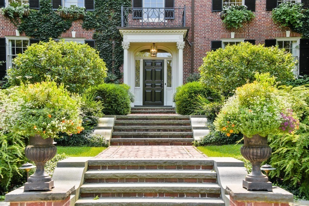 8 Rolling Lane Weston, MA 02493 - Photo 3 of 42